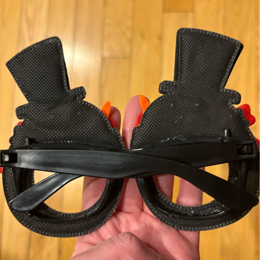 Snowman Glasses - Picture 2 of 2